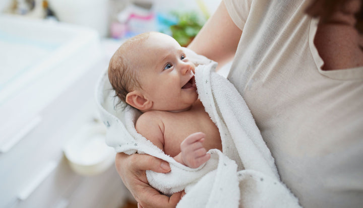 Newborn Bath time with a midwife